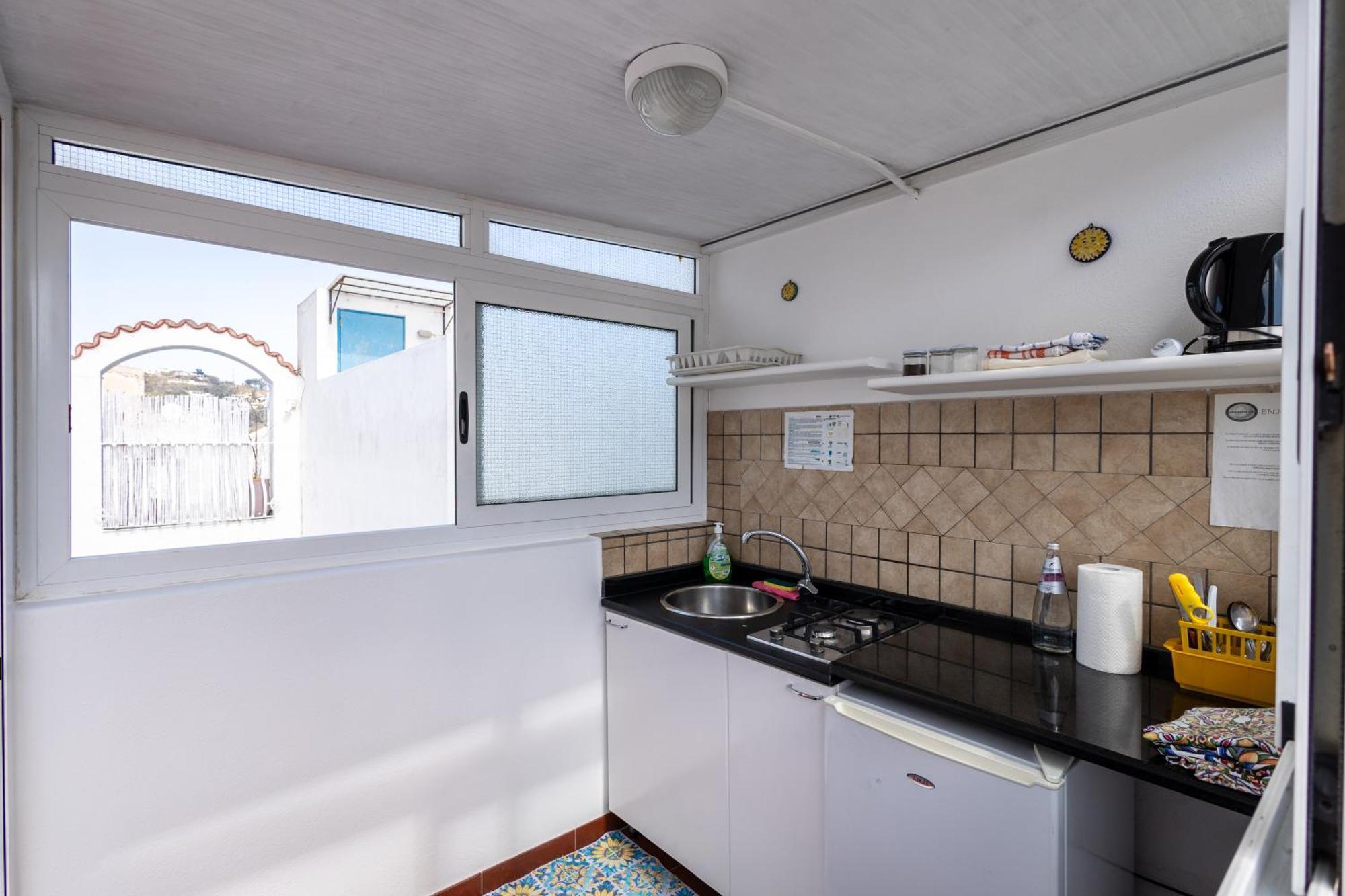 Lo Nardo Accommodation Lipari  Eksteriør billede